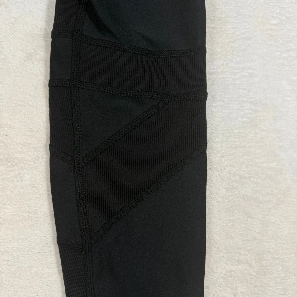 Alo Yoga High-Waist Moto Legging Black Ribbed Mesh Performance W0245R Size XS